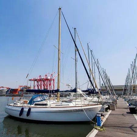 Evamia Boat *